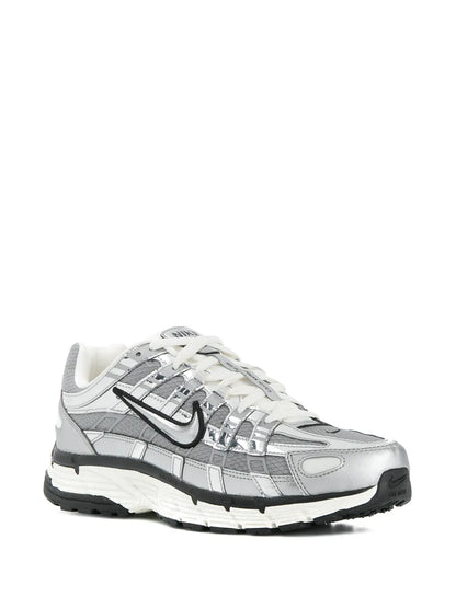 Nike P-6000 Silver - sneaker retro running argentee vue de face