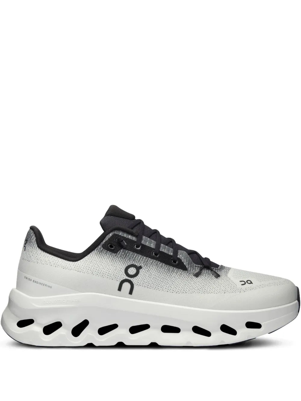 ON Cloudtilt Noir et Blanc - sneaker technologie CloudTec vue profil